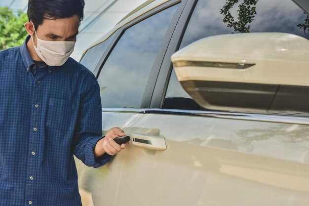 Регулировка положения петель и замка